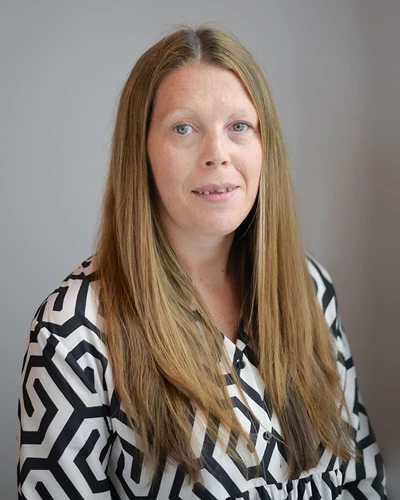 Mrs Lindsey Davies - AROA Executive Operations Manager